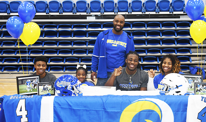 Yoakum senior Jayden Jones signed with Angelo State University last Wednesday to play  football. Seated from left is Jordan Jones, Baylor Jones, Jayden Jones and La'trina Jones. Standing is Jacoby Jones. Photo by Mark Lube.