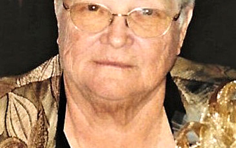 Elizabeth Roznovsky "Liz" Sustr