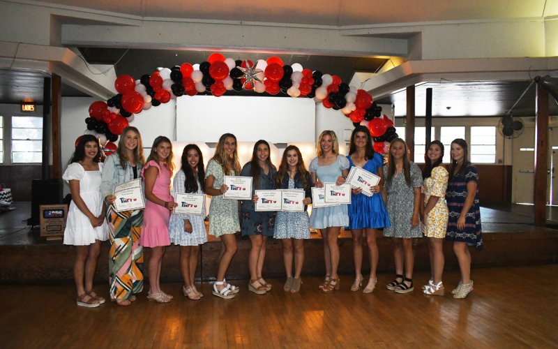 2022 2A girls state track runner up team.