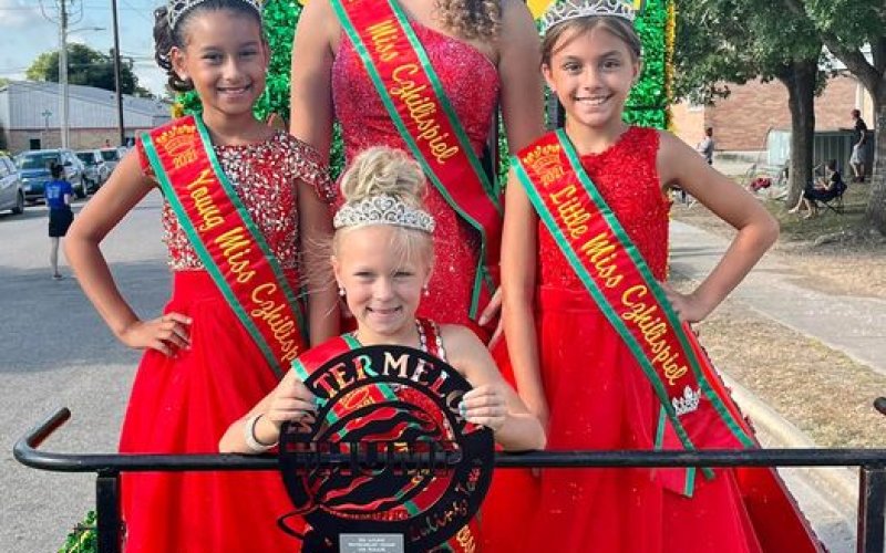 Flatonia girls take first at Luling's Watermelonm Thump parade.