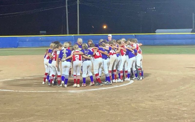 Shiner Minor softball team. Photo courtesy of Melissa Colman