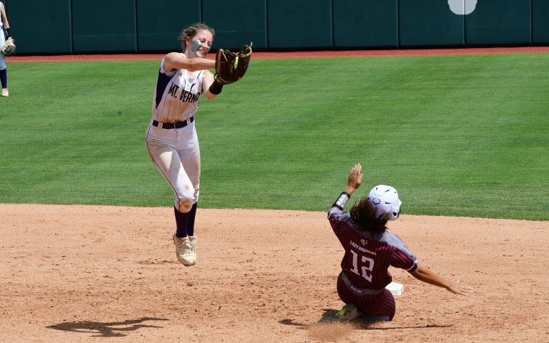 Photos by Chuck Grafe, Hallettsville Tribune-Herald