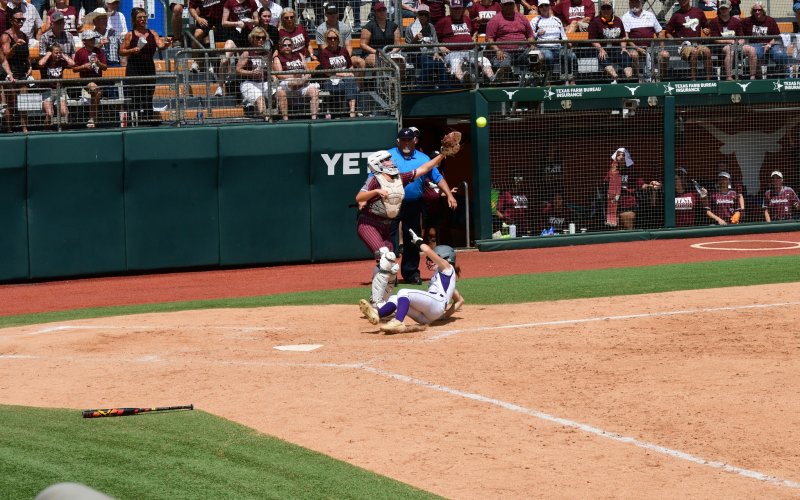 Photos by Chuck Grafe, Hallettsville Tribune-Herald