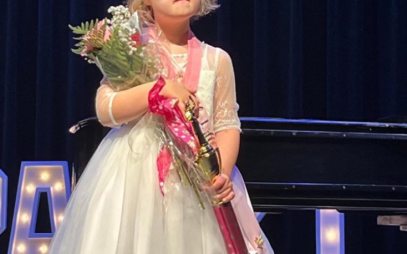 Zosha Halbrook earns the title of 2022 Miss Sparkle Little Miss Aug. 14.