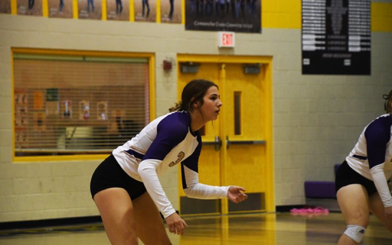 Chesney Machacek and Shiner swept Ganado on Friday.