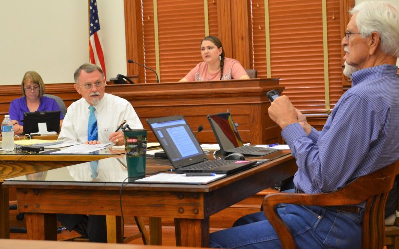 DeWitt County Commissioners discuss the DCSO staffing shortage Monday. Oct. 24.