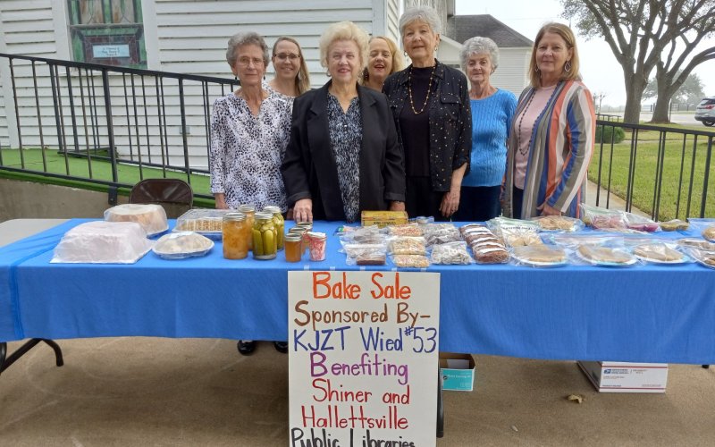 Pictured are, left to right, Anita Grabarkievtz, Lisa Stock, Mary Ann Stock, Monica Peters, Helen Janak, Gussie Kelnar and Jeanne Sommerlatte. Contributed photo.