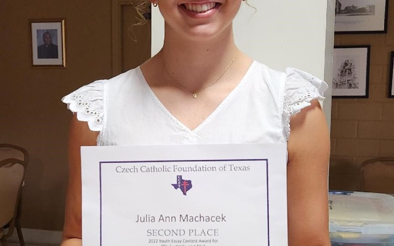 Julia Machacek