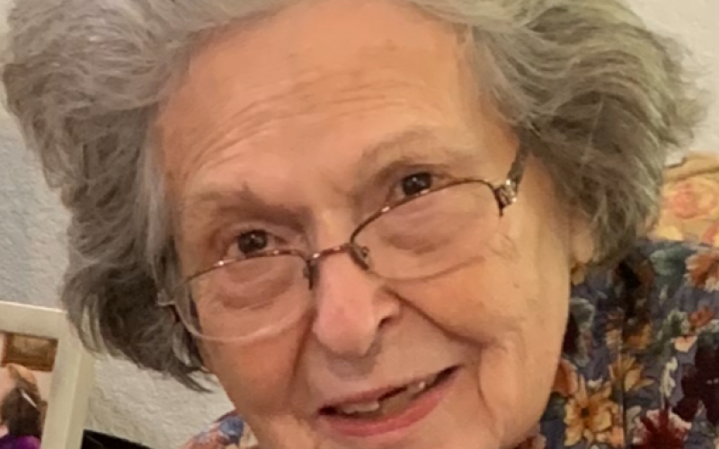 Lillian Pekar