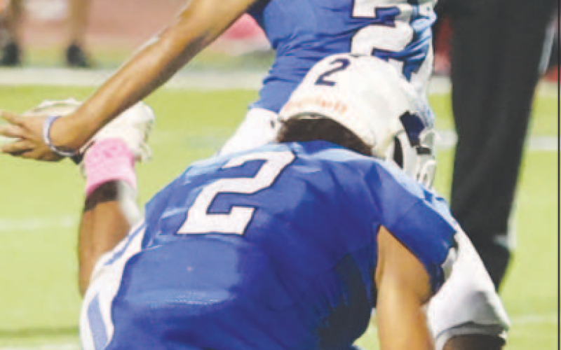 Alexis Hernandez (27) and Trae Cuellar (2). Photo courtesy of Raymond Rosas.