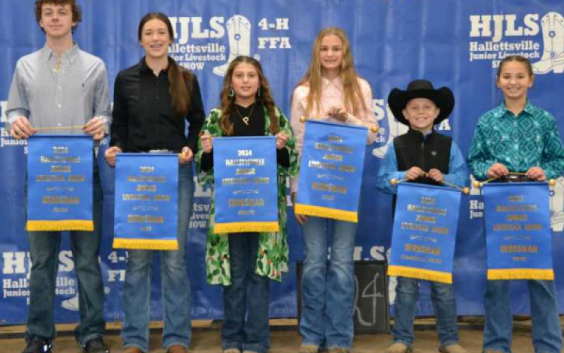 Pictured l to r: Austin Mathison, Aubrey Freytag, Preslie Haas, Macyn Wimberly,  Cullen Hanslik, and Amryn Etzler.