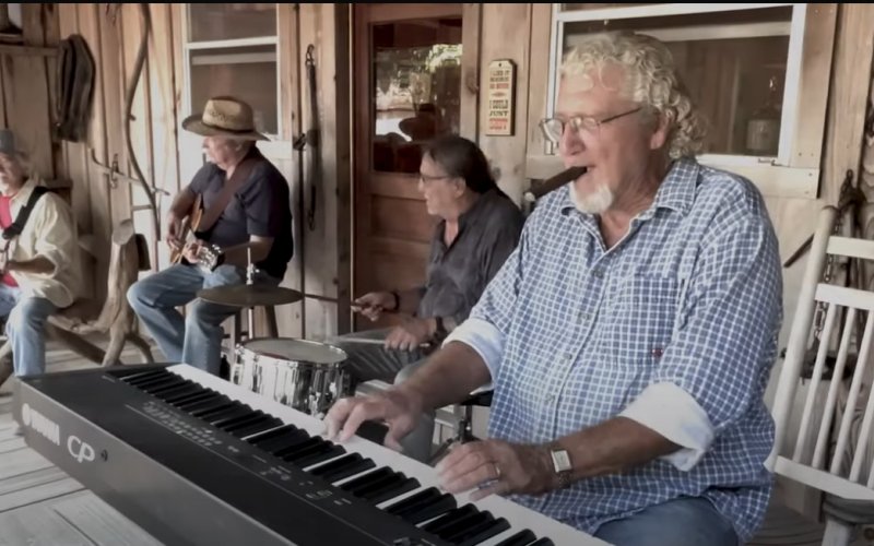 Waldo Boehm gnaws on a stogie as he plinks out melodies on the keyboard, pleased to be back with the boys of Kross Kountry. After all, it’s only been 40 years since they last toured regularly.