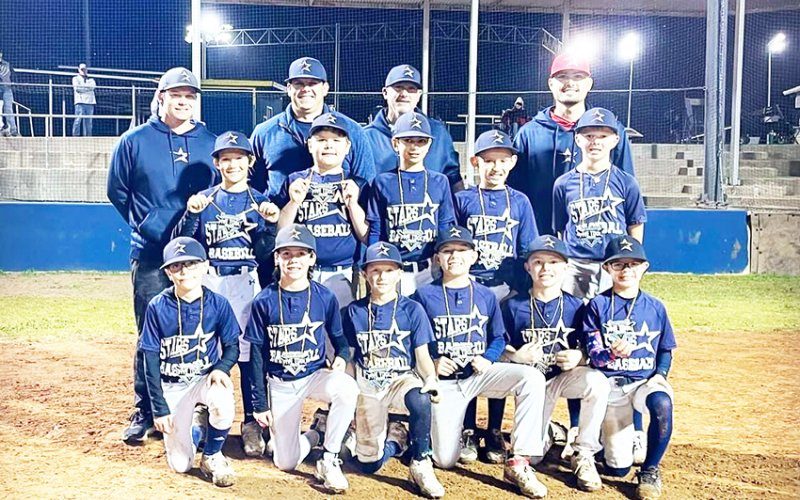 Shiner Stars 10U team members pictured front row from left are Holt Thigpen, Kolt McFarlin, Caleb Werner, Ace Radicke, Brixdon Zimmerman and Chans Janak. Second row from the left are Sawyer Lewis, Evan Jahns, Joseph Martinez, Wyatt Hopkins and Bowen Davis. Back row from the left are Coach Cole Hybner, Coach Blue Hybner, Coach Kerry Morgan, and Coach Kaddin Mikulik. Photo courtesy of Kevin Filip.