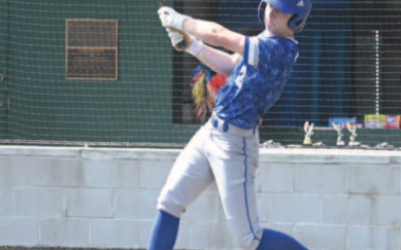 Ty Noska at bat vs. Conroe Covenant. Chuck Grafe/Tribune-Herald