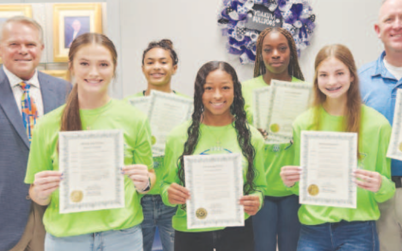 Yoakum Lady Bulldog Track 2024 State Meet. Head Lady Bulldog Track Coach Dennis Muehlstein. 4x100-Meter Relay – 8th place: Jayla Hessler, Valentina Hopkins, Aubrie Jendrzey, Jayana Phillips, Emmie Leftwich – Alternate, and Makayla Olmedo – Alternate. Triple Jump: Jayla Hessler – 4th place, Jayana Phillips – 1st place – State Champion. Long Jump: Jayana Phillips – 3rd place.