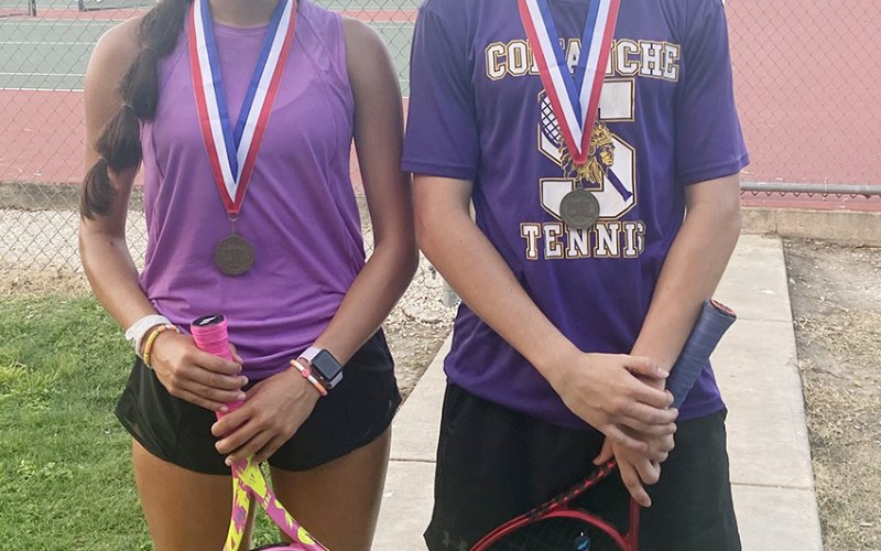 Mixed doubles. Kylynn Ramirez (left) and Tyler Hemphill. Photo courtesy of Desiree Nitsch.