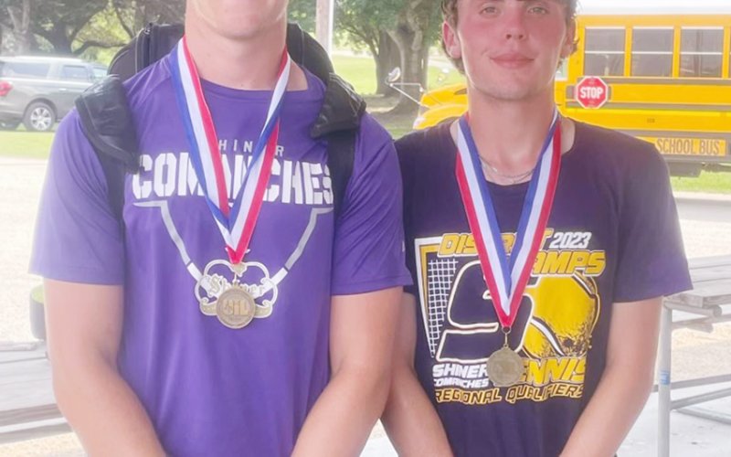 Boys Doubles. Kye Adamek (leff) and Dylan Cerny. Photo courtesy of Desiree Nitsch.