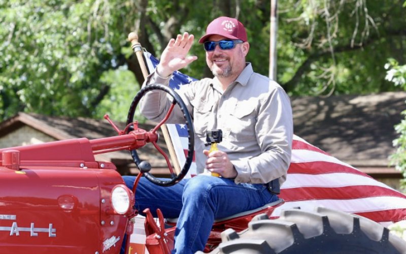 Tractors: Second place - Harvey Picha (driven by Michael Picha)