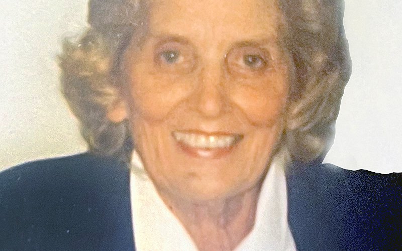 Leona Rose Elizabeth Biehunko