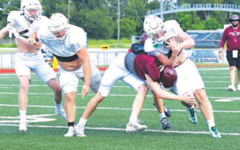Linebacker Colt Edmonds makes a tackle. Chuck Grafe/Tribune-Herald