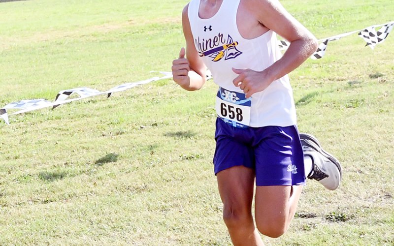 Felix Nieto led Shiner’s boys with No 30 in 22:08.17. Photo by Mark Lube.