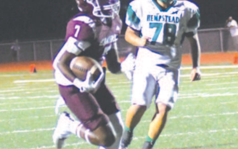 Chaseton Ford scored two touchdowns in Friday’s victory over Hempstead. Chuck Grafe/Tribune-Herald