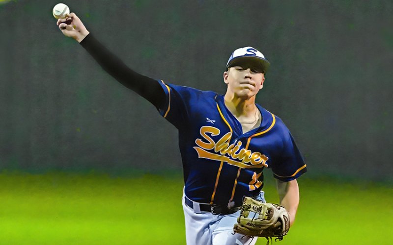Charlie Clifford throws a pitch in the Hallettsville game. Photo courtesy of Howard Esse.