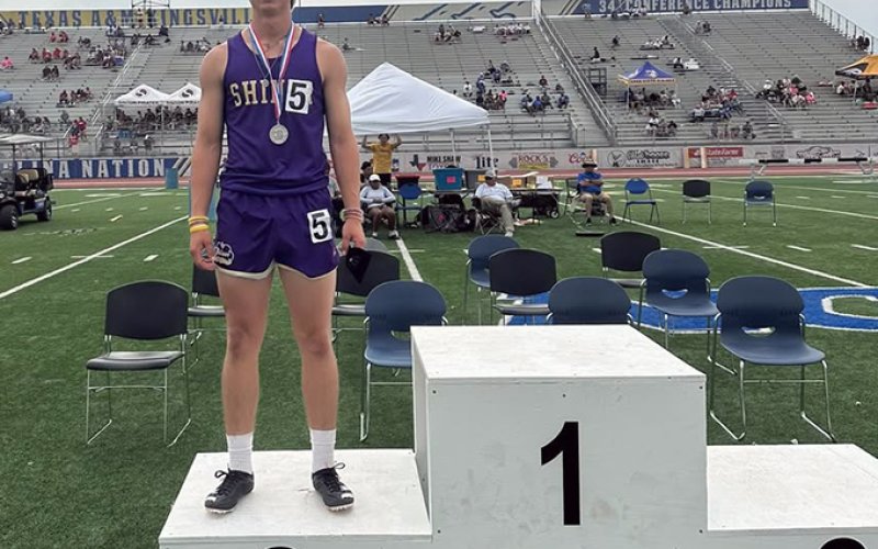 Triston Vesely got second in the 100-meter dash with a time of 11.19 seconds in the finals. He will compete at state along with JaMya Wright who got second in high jump. Photo courtesy of Kristi Peterson.