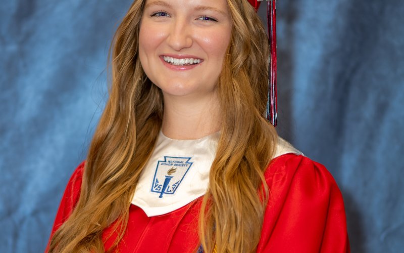 Salutatorian Kennedy Dodson