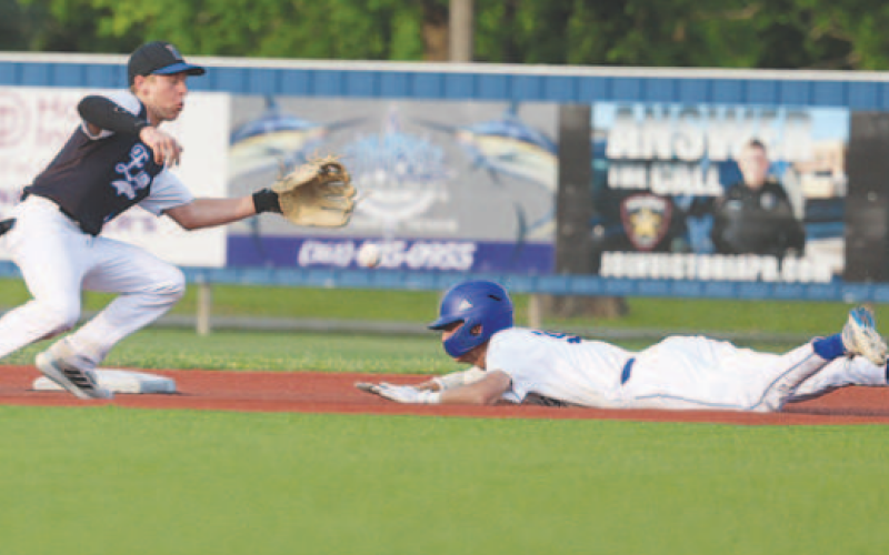 Hudson Kutac had three stolen bases in the victory over the Eagles. Photo by Chuck Grafe