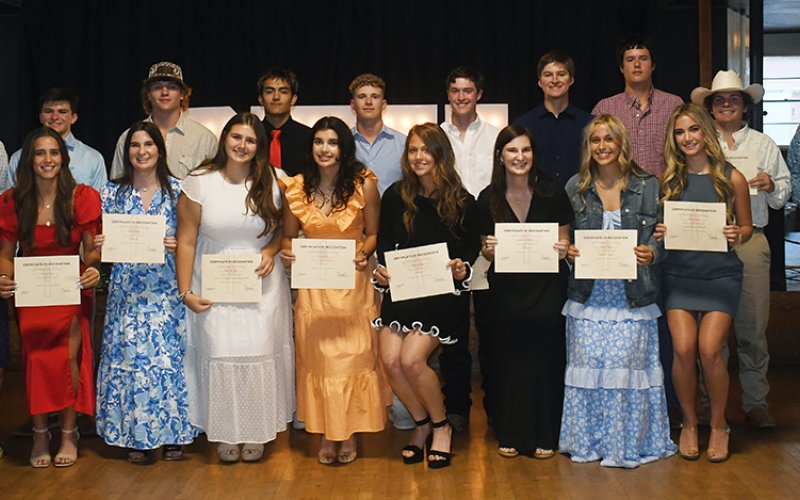 2024-2025 St. Paul senior class athletes. Photo by Mark Lube.