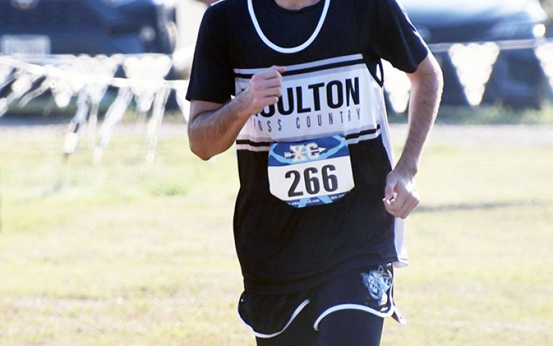 Bryan Fernandez had a time under 22 minutes. Photo by Mark Lube.