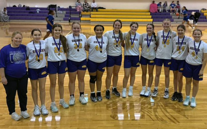 Shiner Junior High 7th grades girls team. Photo courtesy of Kristi Peterson.