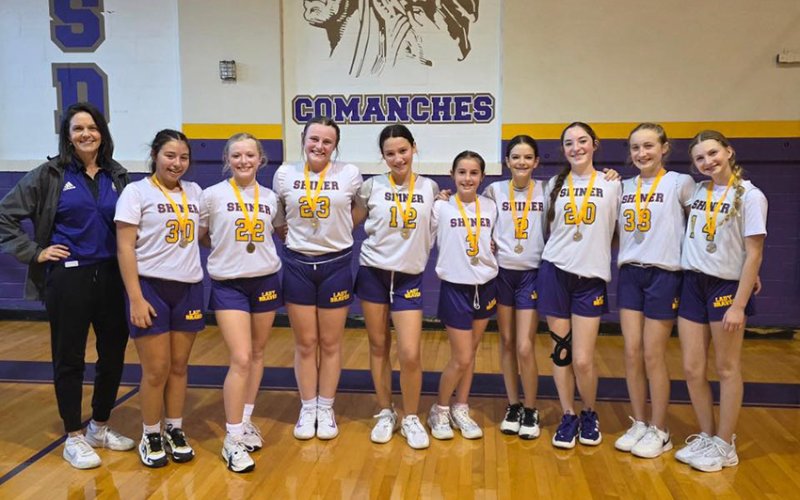 Shiner Junior High 8th grades girls team. Photo courtesy of Kristi Peterson.