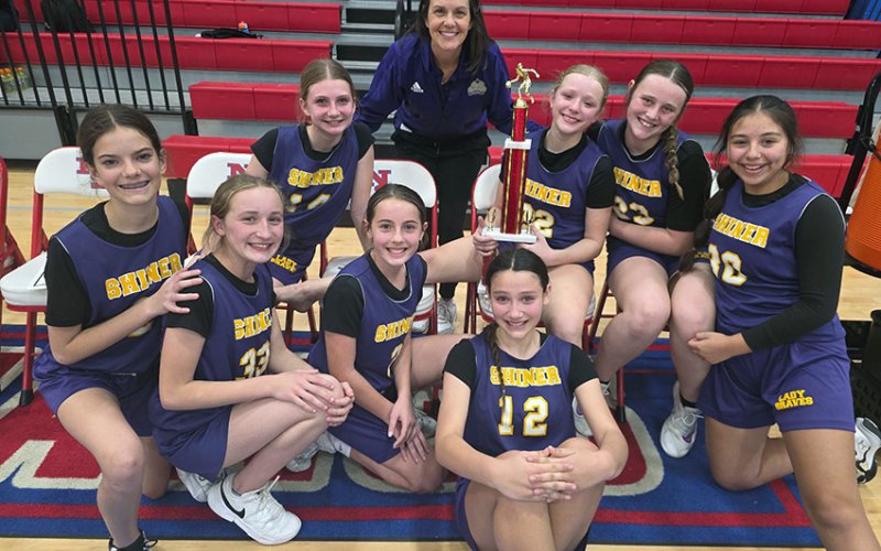 Shiner 7th grade girls basketball. Photo courtesy of Kristi Peterson.