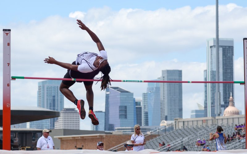 Ja’Michael Williams earned the Gold in the high jump with 6 feet, 8 inches. Photo courtesy of Nicole Smith/Luling Newsboy &amp; Signal.