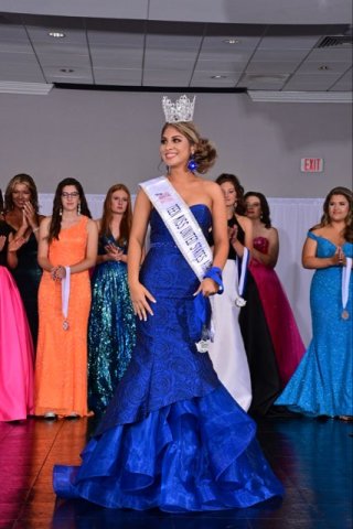 Kaylee Trejo got crown in Florida. Her first one, at least...