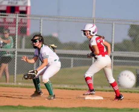 Landry Whitley takes second on a wild pitch. Chuck Grafe/TribuneHerald