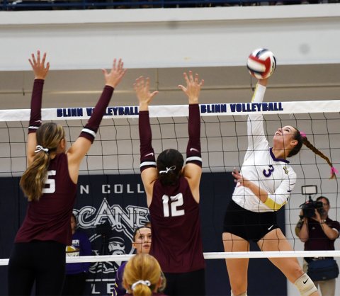 Chesney Machacek makes a kill attempt. Photo by Mark Lube.