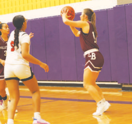 Addison Matula vs. Victoria West. Chuck Grafe/Tribune-Herald