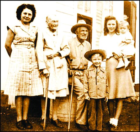 Caption: (L-R. Fannie Potter Ringstaff (my grandmother), Margaret Ringstaff (my great grandmother), Richard Ringstaff (my great grandfather), Murray Montgomery Jr. (me), Jessie Potter Montgomery (my mother), with Linda Sue Montgomery (my sister-deceased) in her arms.