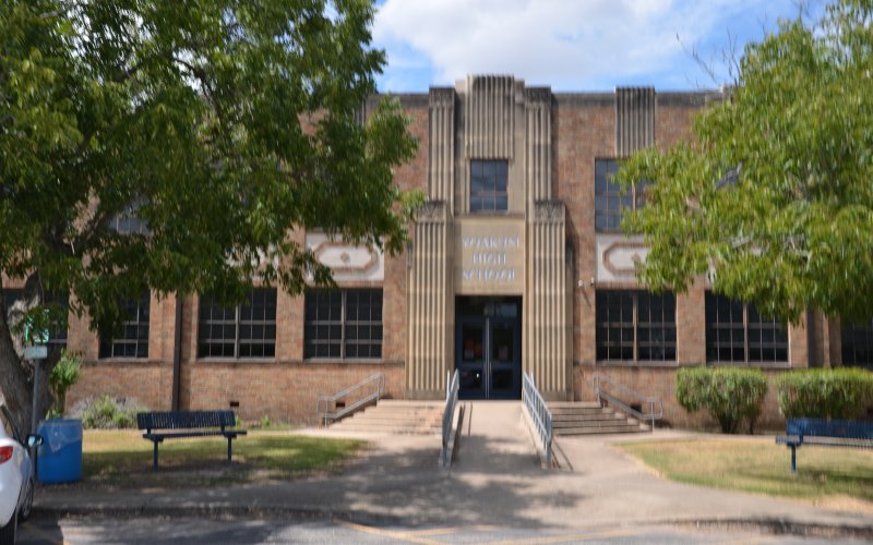 Yoakum High School. File Photo