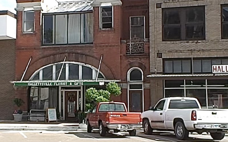 Many of the buildings downtown haven't changed much since the 1900s