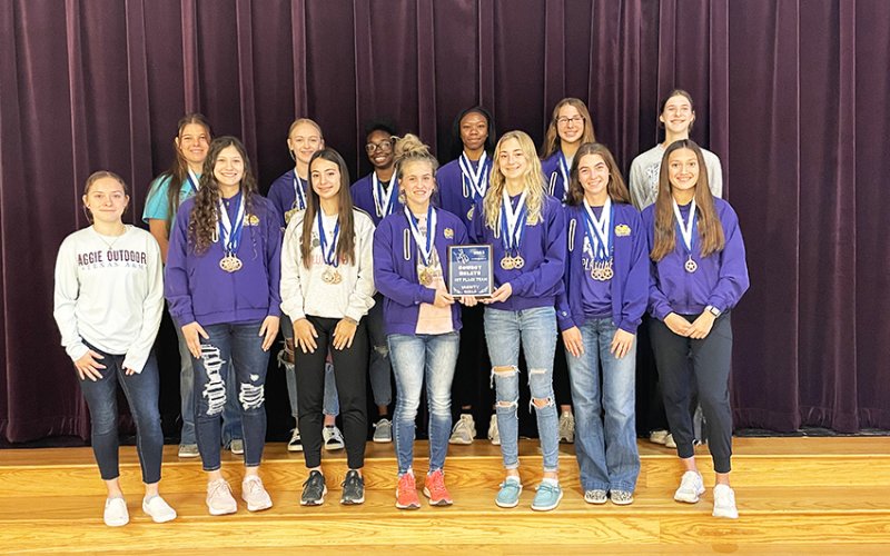 Shiner girls track team won the Edna Cowboys relays varsity girls division. Photo courtesy of Kristi Peterson.