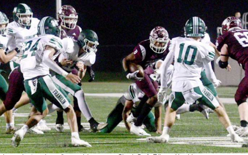 Rashaun Sidney picks up short yardage after receiving a pass. Chuck Grafe Tribune-Herald