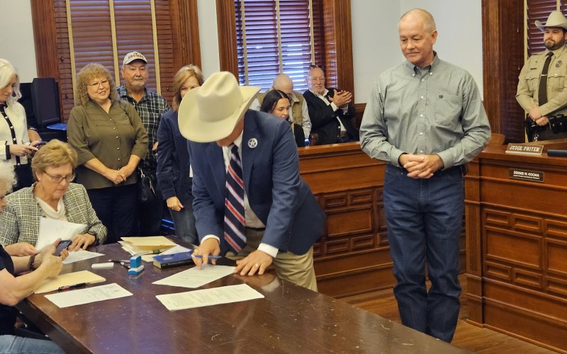 Mike Herbst, Lavaca County's new chief deputy, is introduced by Sheriff Greenwell. Photo by Bobby Horecka