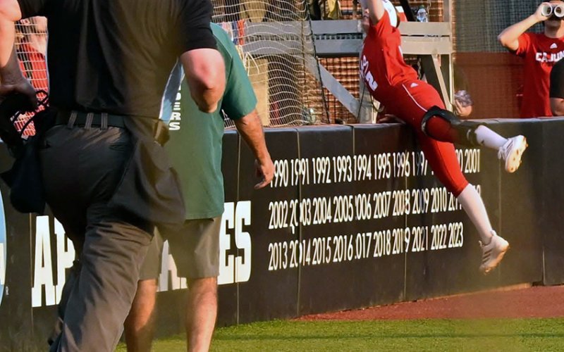 Brooke Otto makes a catch during a 2026 University of Louisiana-Lafayette game. Photo courtesy of Cheryl Kasper.