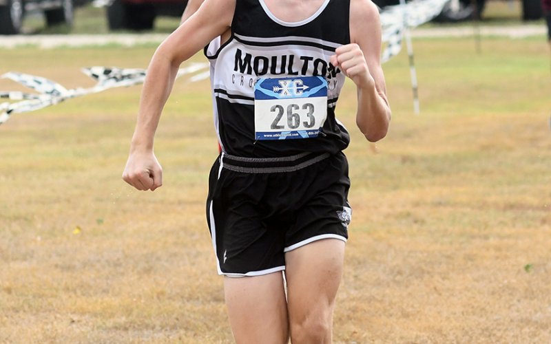 udson Colburn led the Katz with No. 10 in 20:24.56. His final time was one minute, 36 seconds better than his last race, Sept. 3 in Shiner. Photo by Mark Lube.