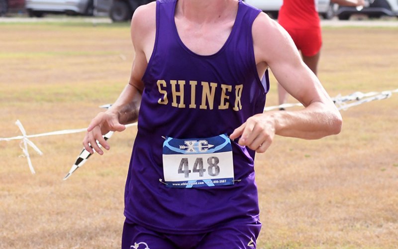 Tobias Gipson closes in on the finish line Saturday at the Moulton meet. He placed No. 26 in 1A-2A boys varsity with 23:24.07. Photo by Mark Lube.