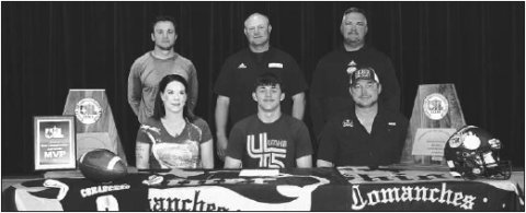 Eli Fric inks with UMHB